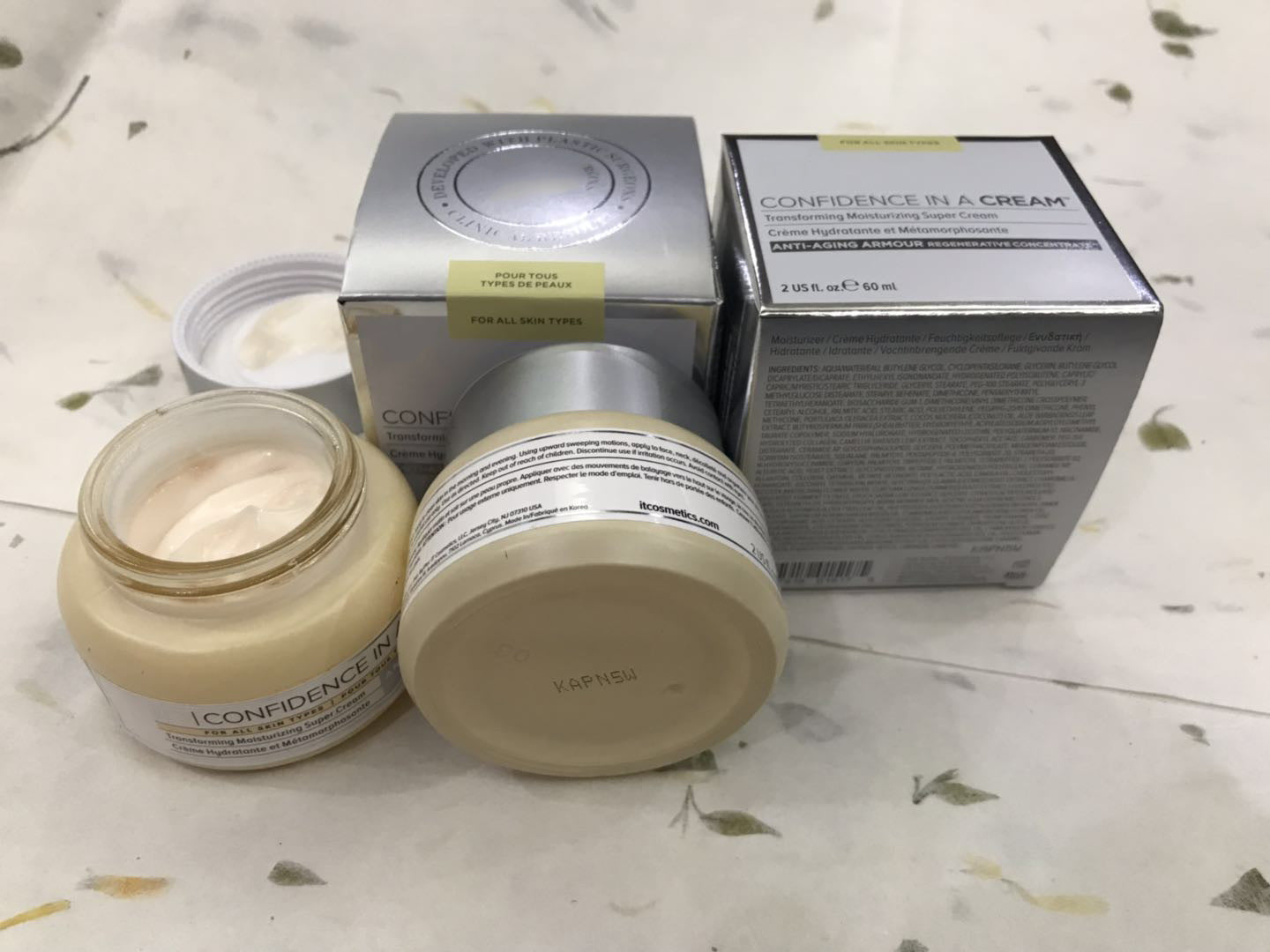 HydraSmooth Anti-Wrinkle Cream